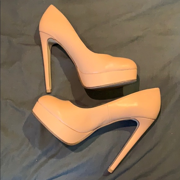 Forever 21 Shoes - Tan heels